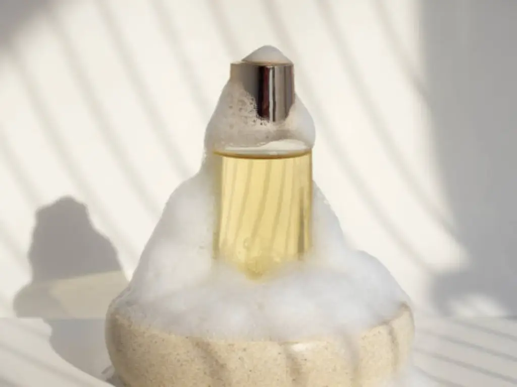 Why Is My Perfume Leaking? The Ultimate Fix & B2B Packaging Standards