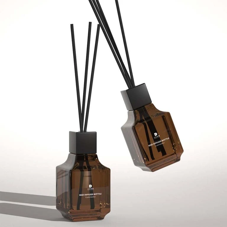 two in house molding diffuser molding bottle 01