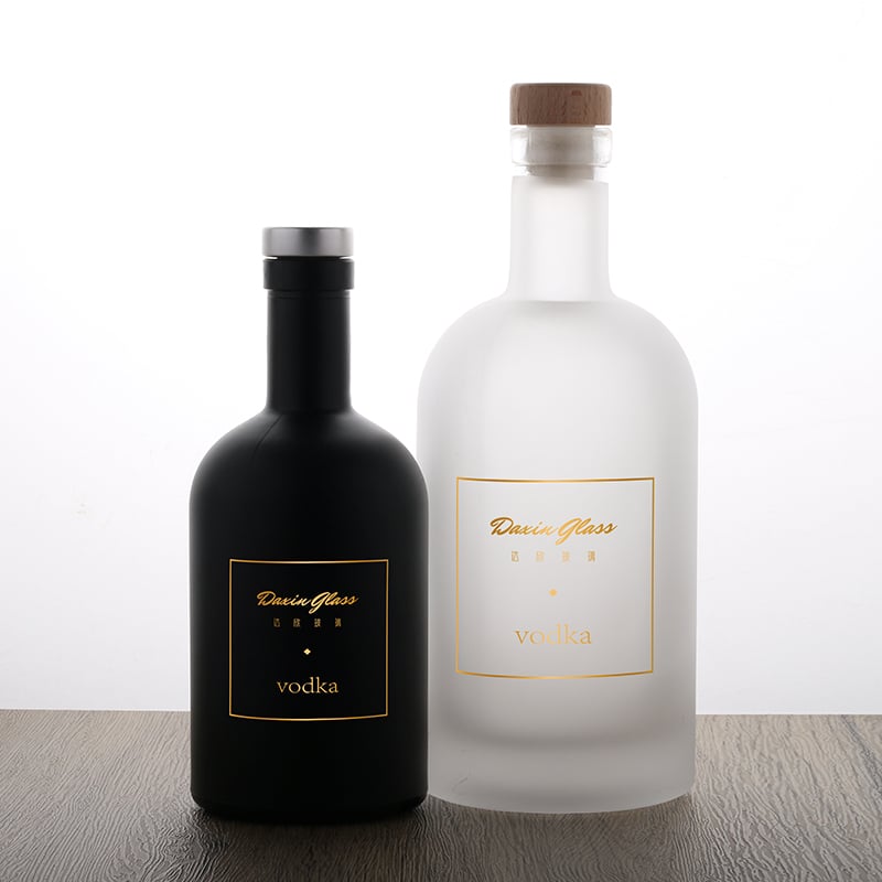 two custom glass bottle packaging for wine 01