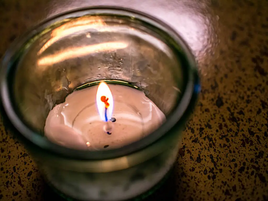 get wax out of the candle jar 1
