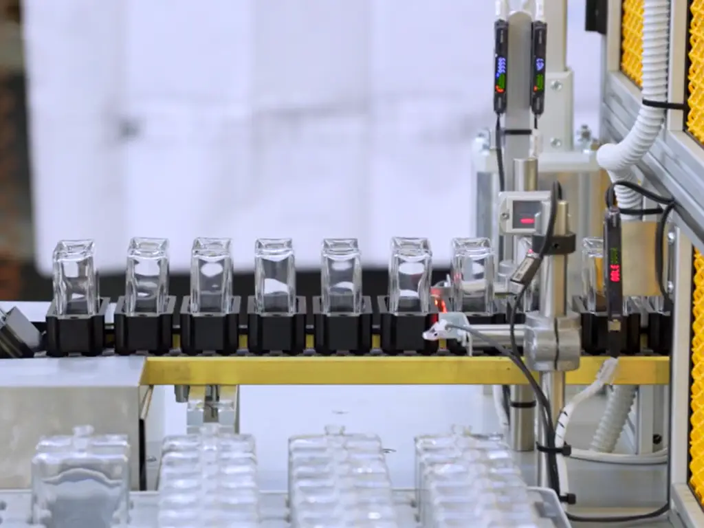 Screen Printing on Glass Bottles: Inks, Curing, and How to Choose the Right Supplier