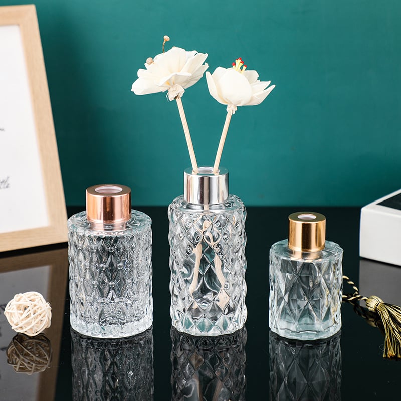 embossed diffuser bottle (1)